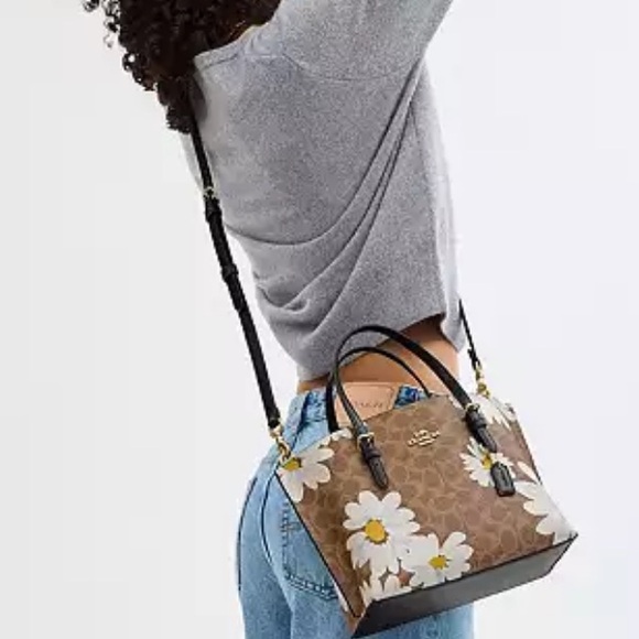 NEW No longer available. Retails: $398. COACH Women’s Handbag. Mollie Daisy Tote - Picture 4 of 12